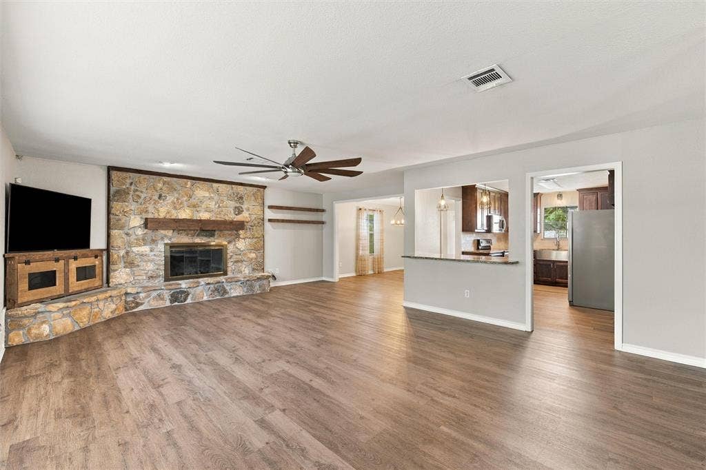 350 Jon Street, Lorena, TX 76655 350 Jon Street, Lorena, TX 76655