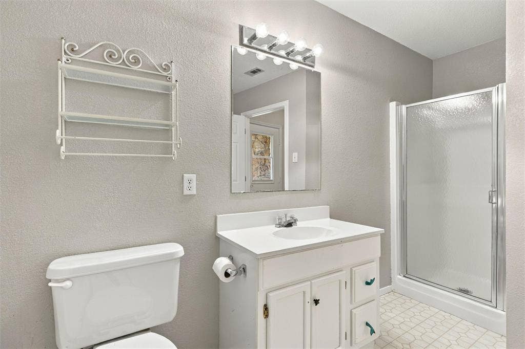 350 Jon Street, Lorena, TX 76655 350 Jon Street, Lorena, TX 76655
