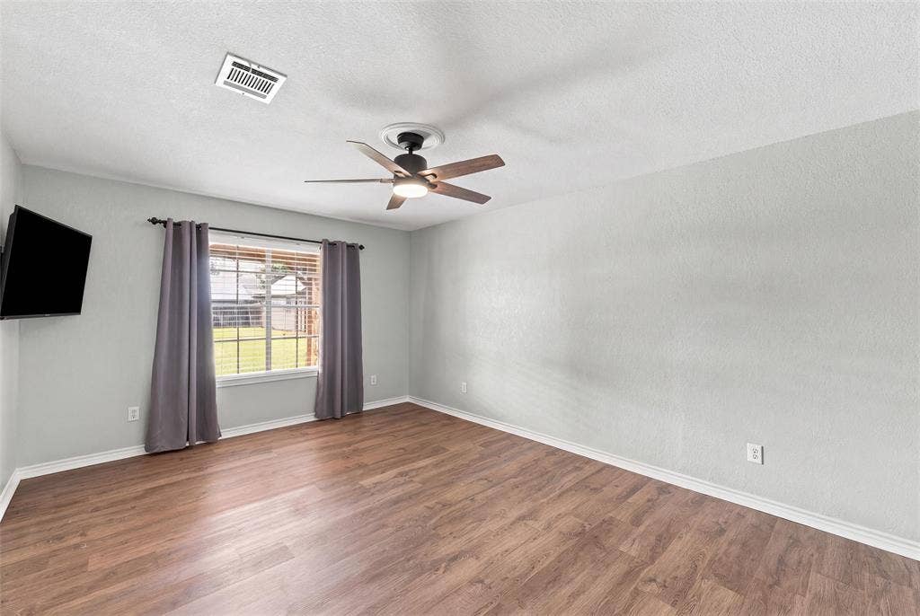 350 Jon Street, Lorena, TX 76655 350 Jon Street, Lorena, TX 76655