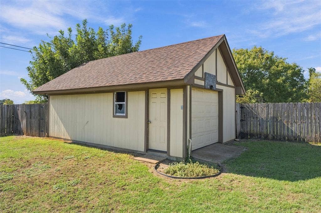 350 Jon Street, Lorena, TX 76655 350 Jon Street, Lorena, TX 76655