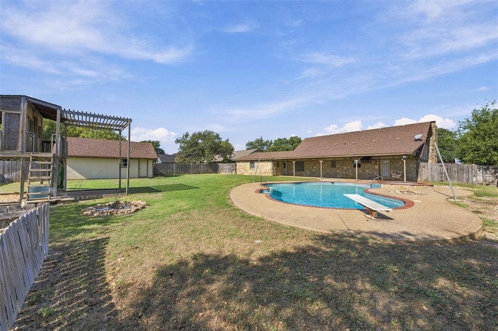 350 Jon Street, Lorena, TX 76655 350 Jon Street, Lorena, TX 76655