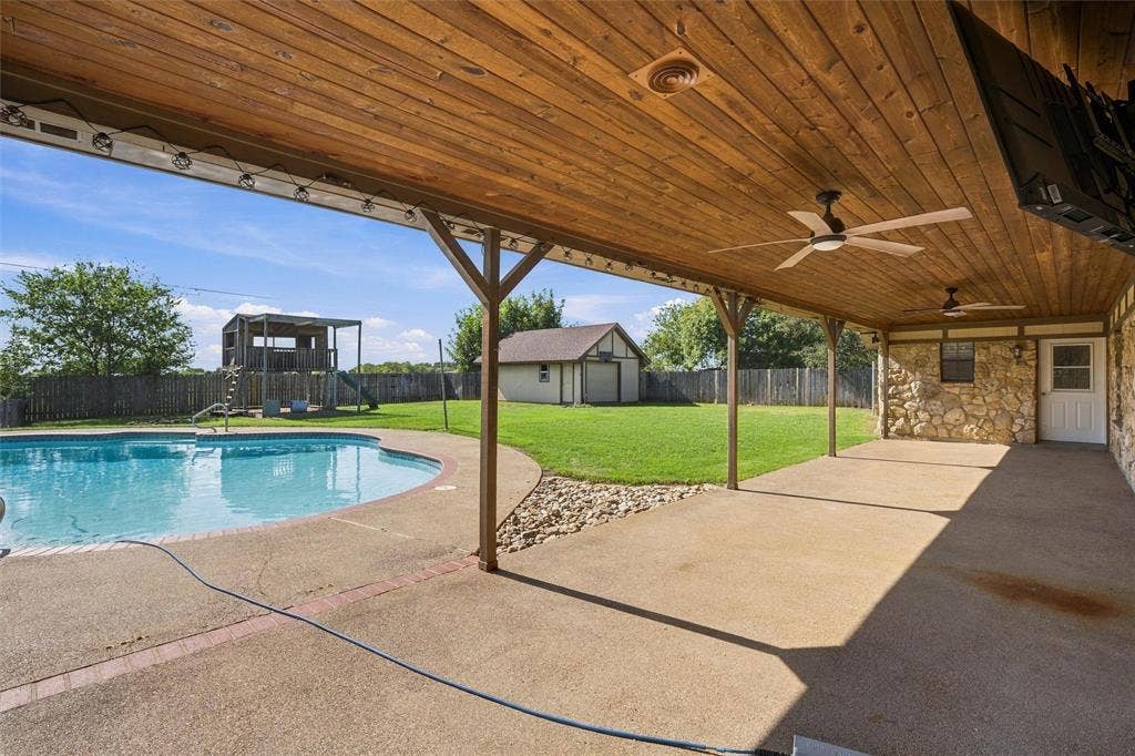 350 Jon Street, Lorena, TX 76655 350 Jon Street, Lorena, TX 76655