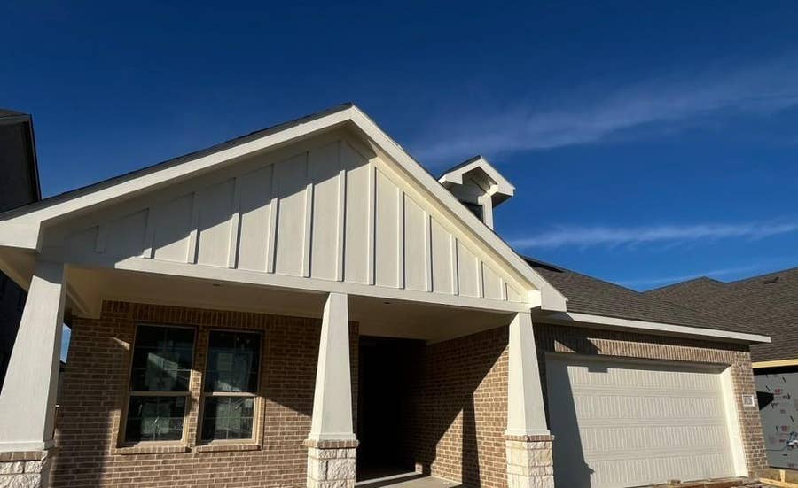 Property photo for 10120 Oakstone Drive, Fort Worth, TX