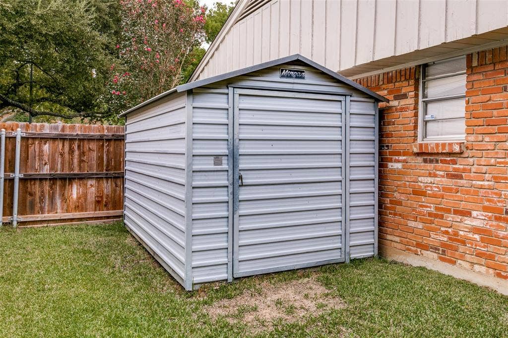 4309 Selkirk Drive W, Fort Worth, TX 76109