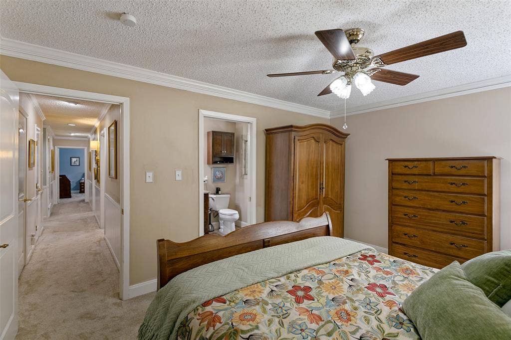 4309 Selkirk Drive W, Fort Worth, TX 76109