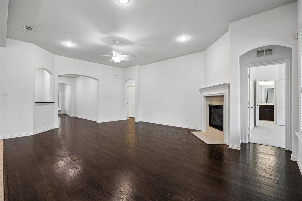 7417 Lowline Drive, Fort Worth, TX 76131