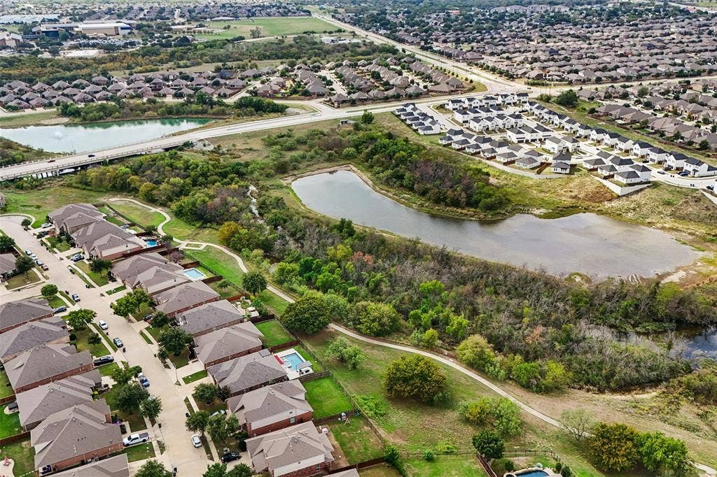 7417 Lowline Drive, Fort Worth, TX 76131