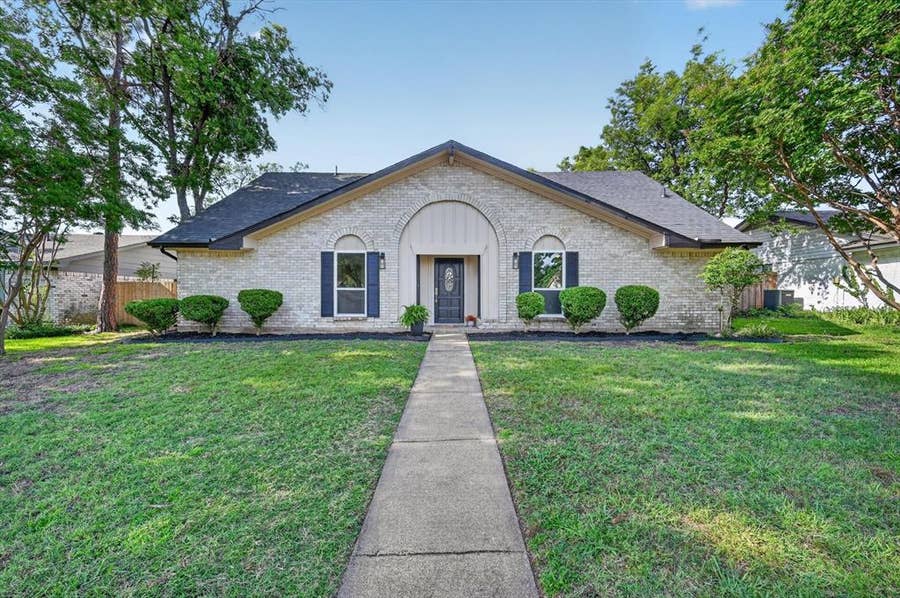 Property photo for 1802 Rainbow Drive, Richardson, TX