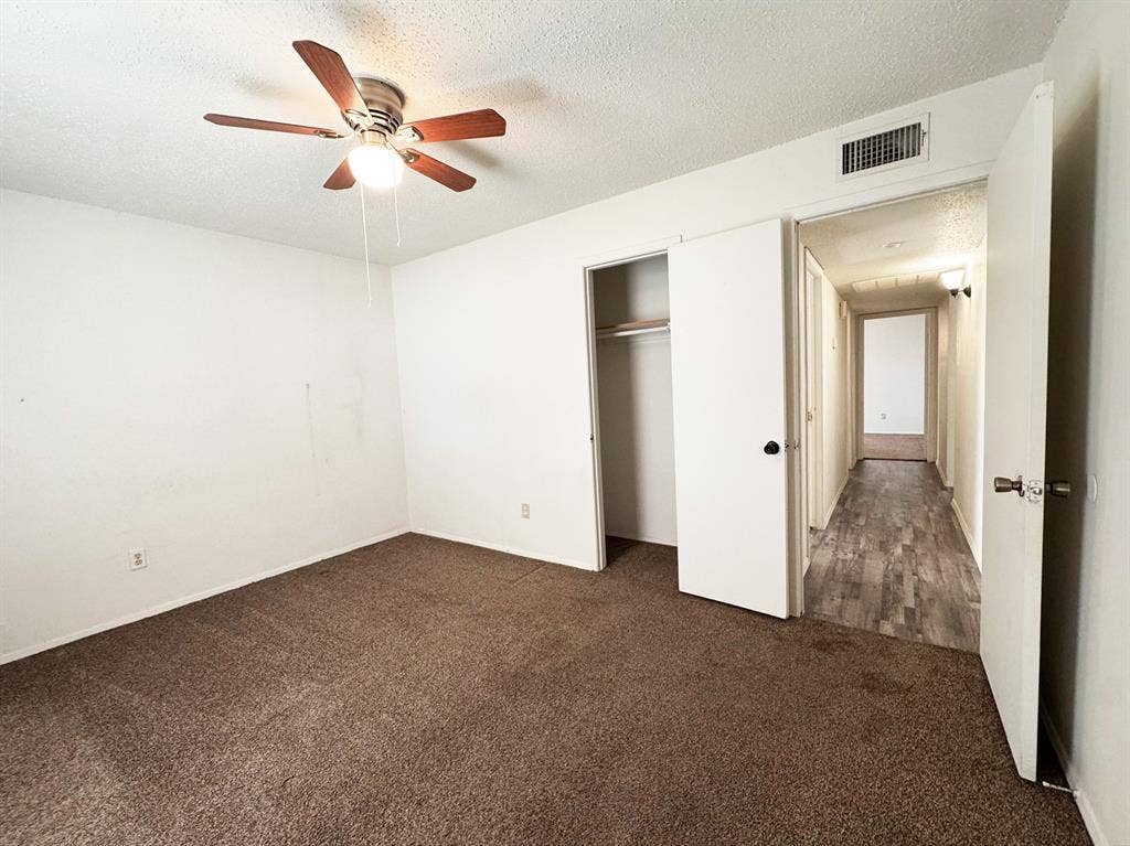 2333 Chandelle Drive, Irving, TX 75060 Front bedroom