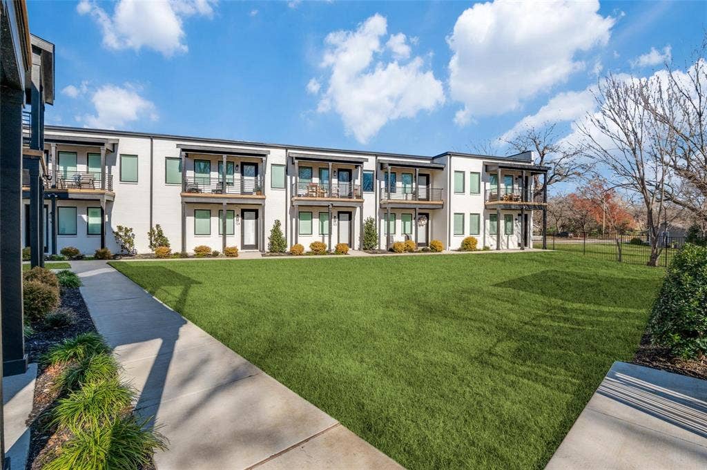 408 Dr Martin Luther King Jr Boulevard, #301, Waxahachie, TX 75165 408 Dr Martin Luther King Jr Boulevard, #301, Waxahachie, TX 75165