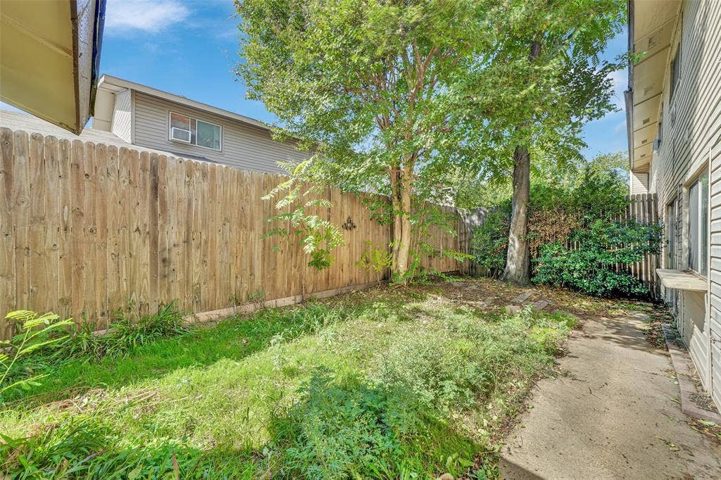 405 Atherton Drive, Garland, TX 75043 405 Atherton Drive, Garland, TX 75043