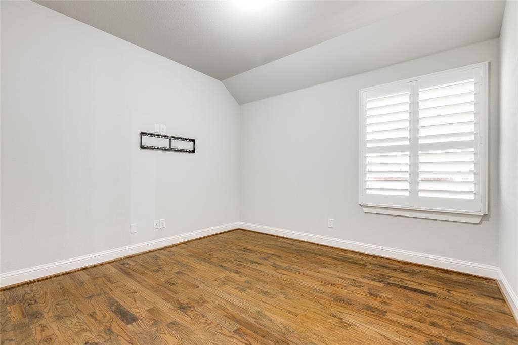 Additional living room or study