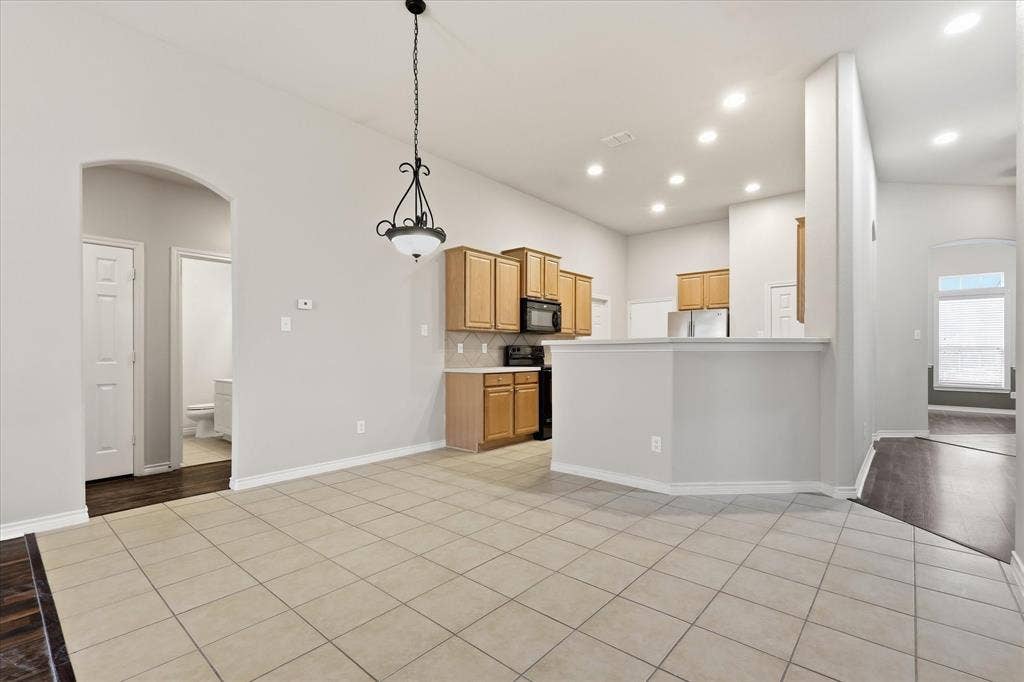 Spacious kitchen