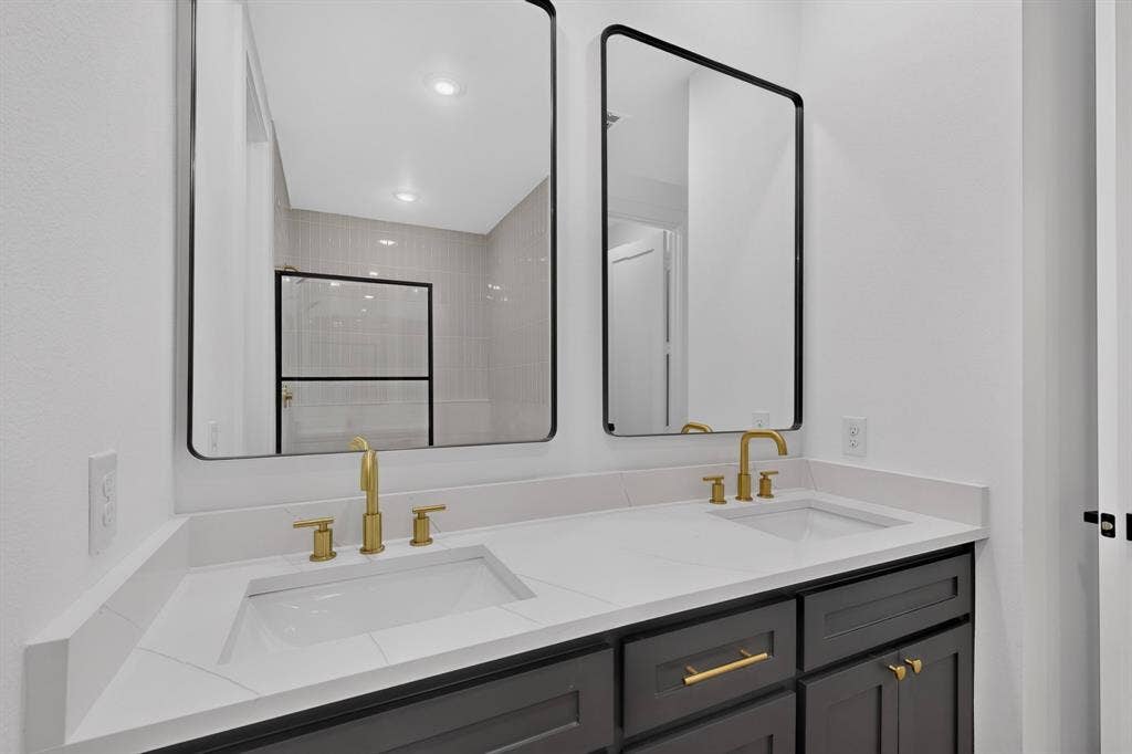 5102 Philip Avenue, Dallas, TX 75223