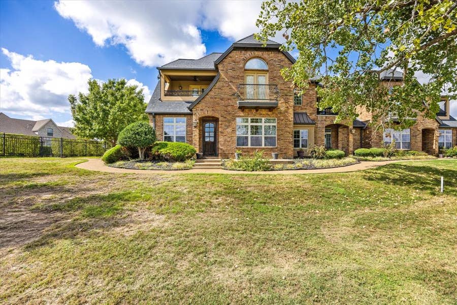 Property photo for 2200 Herons Nest Drive, #2200, Granbury, TX