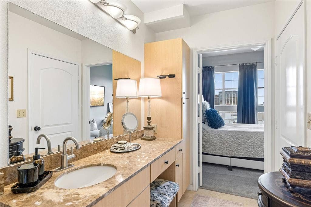 3225 Turtle Creek Boulevard, #914, Dallas, TX 75219