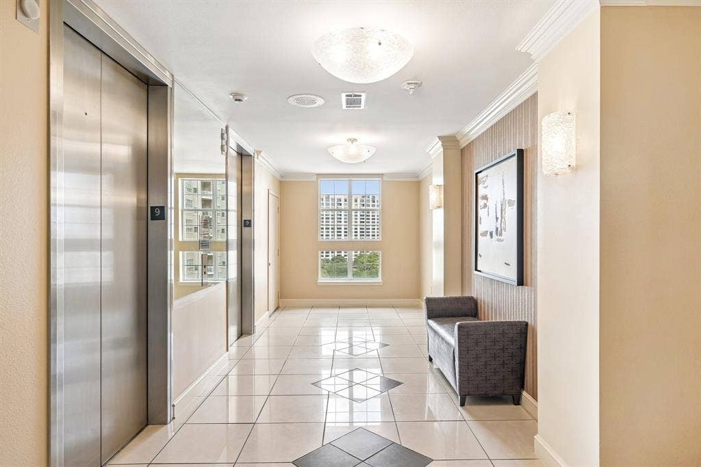 3225 Turtle Creek Boulevard, #914, Dallas, TX 75219