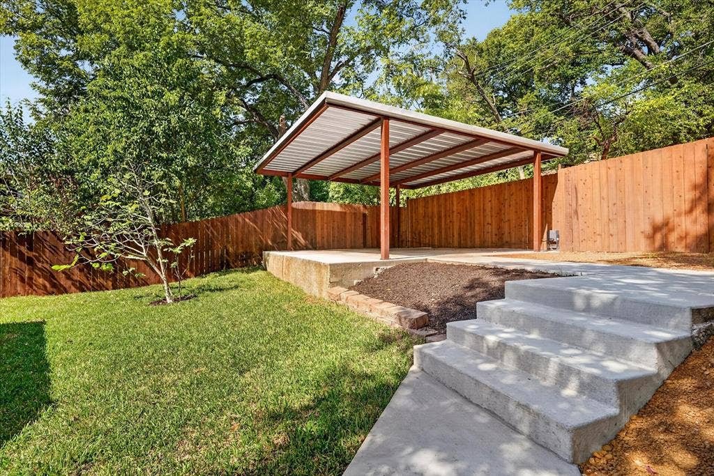 10615 Swallow Lane, Dallas, TX 75218