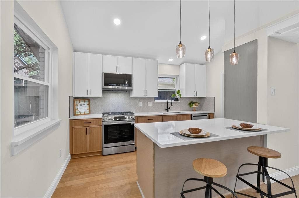 10615 Swallow Lane, Dallas, TX 75218