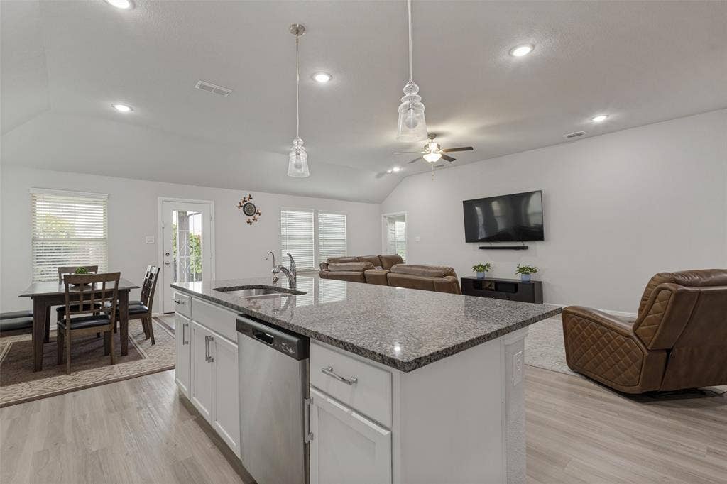 205 Miramar Avenue, Melissa, TX 75454 205 Miramar Avenue, Melissa, TX 75454