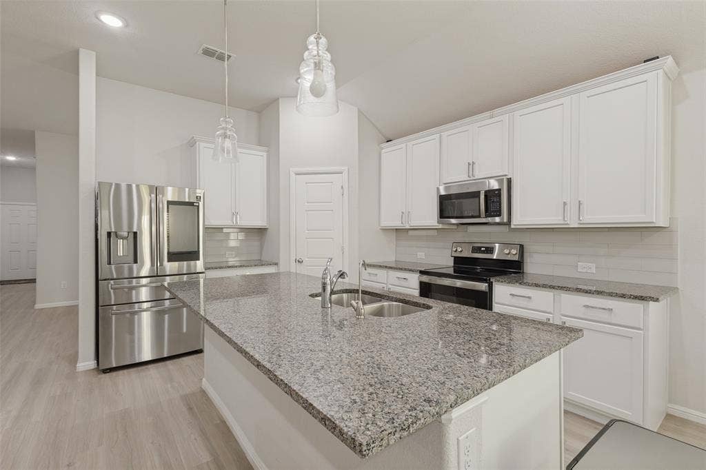 205 Miramar Avenue, Melissa, TX 75454 205 Miramar Avenue, Melissa, TX 75454