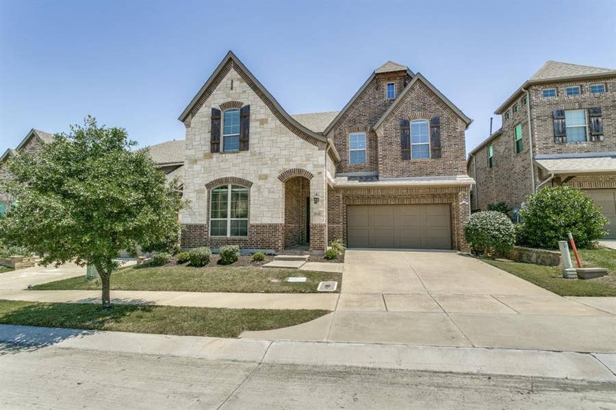 Property photo for 7906 Gulfstream Lane, Irving, TX