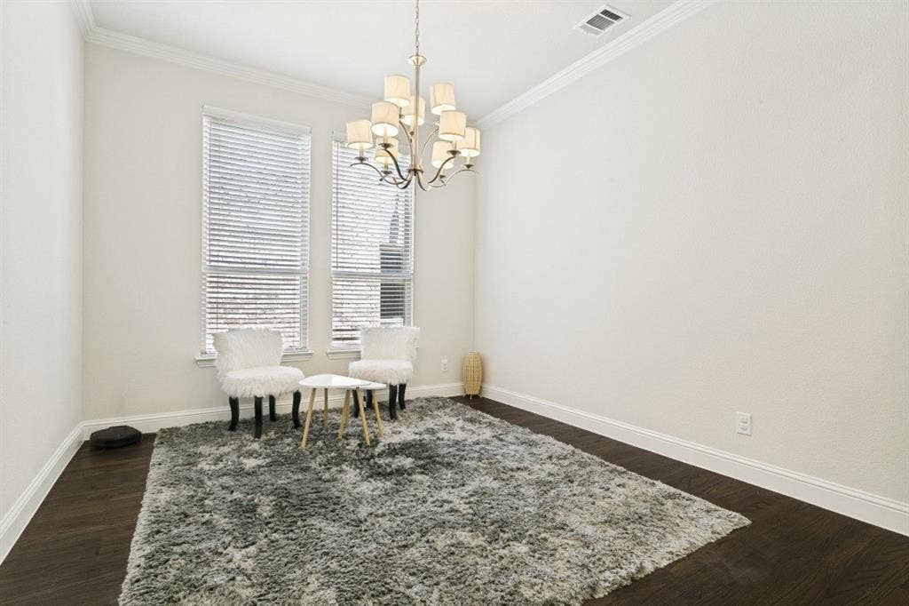 7906 Gulfstream Lane, Irving, TX 75063