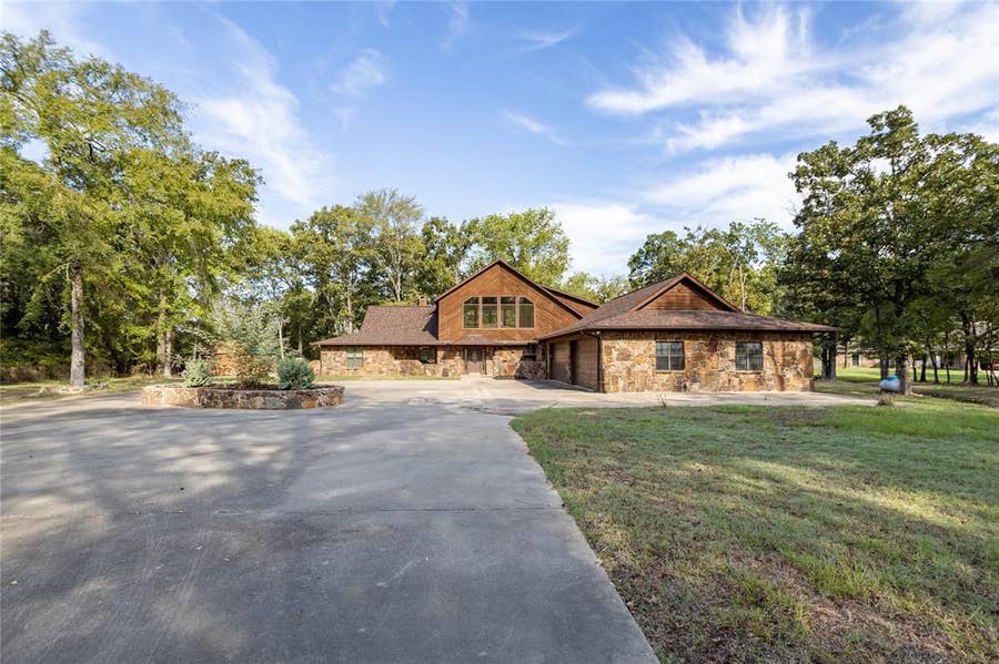 Property photo for 660 County Road 1503, Alba, TX