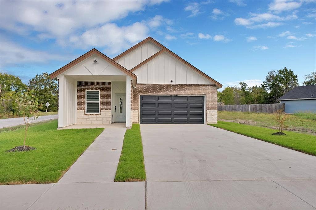724 Gilbert Street, Terrell, TX 75160 724 Gilbert Street, Terrell, TX 75160