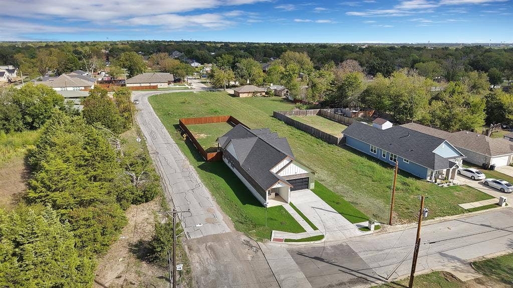 724 Gilbert Street, Terrell, TX 75160 724 Gilbert Street, Terrell, TX 75160
