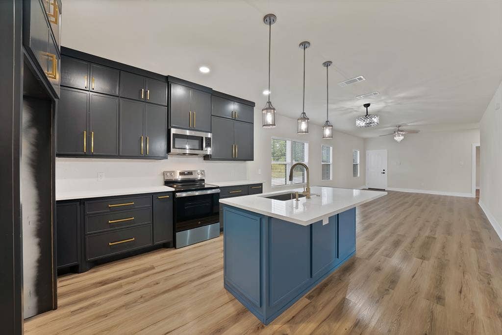 724 Gilbert Street, Terrell, TX 75160 724 Gilbert Street, Terrell, TX 75160
