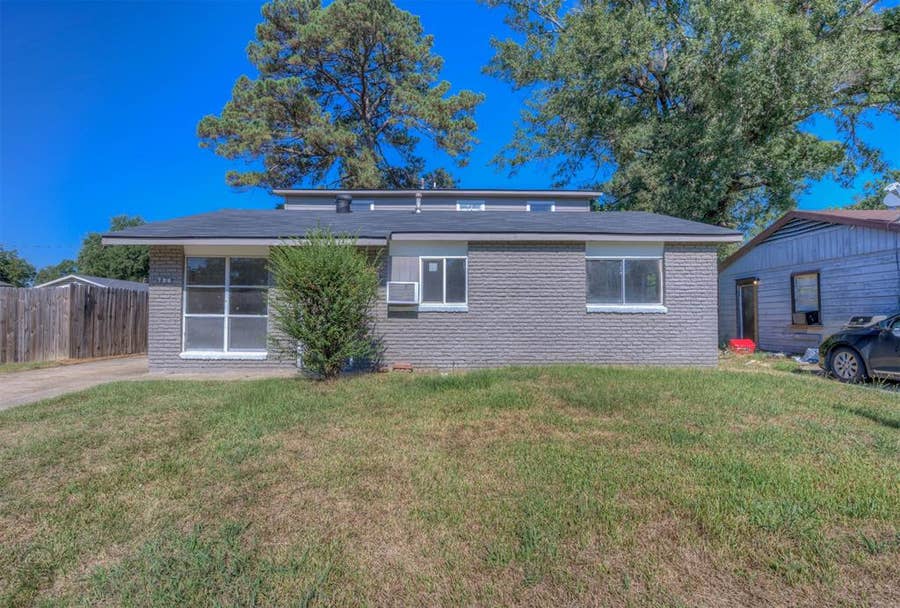 Property photo for 724 Saint Peter Boulevard, Shreveport, LA