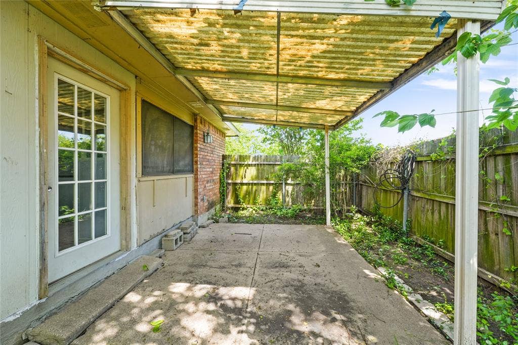9214 Vagas Drive, Rowlett, TX 75088 View of patio