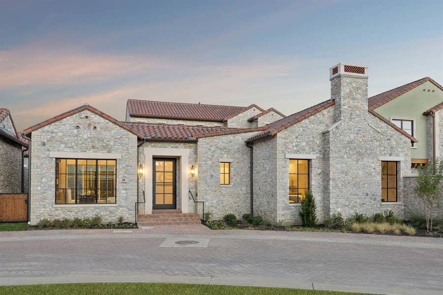 Property photo for 40 Cardona Drive, Westlake, TX