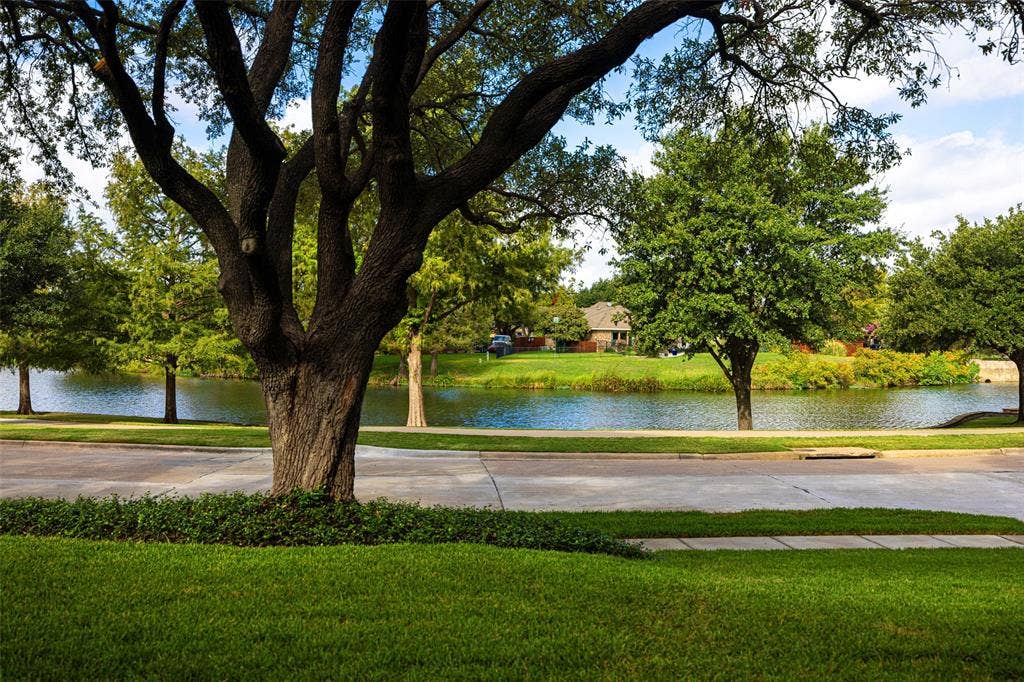 14518 Park Lake Court, Farmers Branch, TX 75234