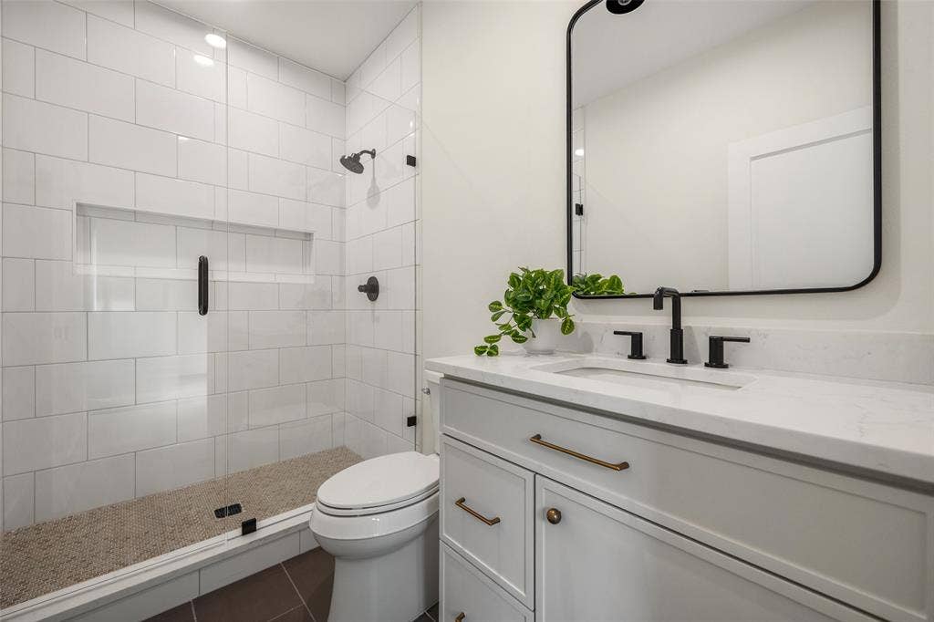 14518 Park Lake Court, Farmers Branch, TX 75234