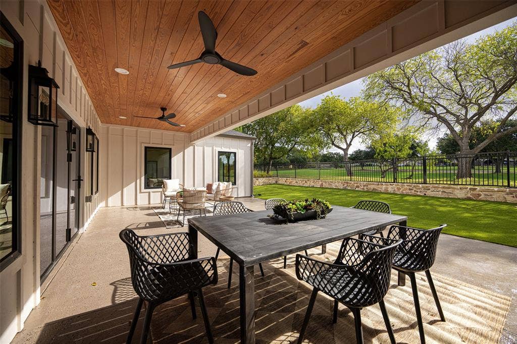 14518 Park Lake Court, Farmers Branch, TX 75234