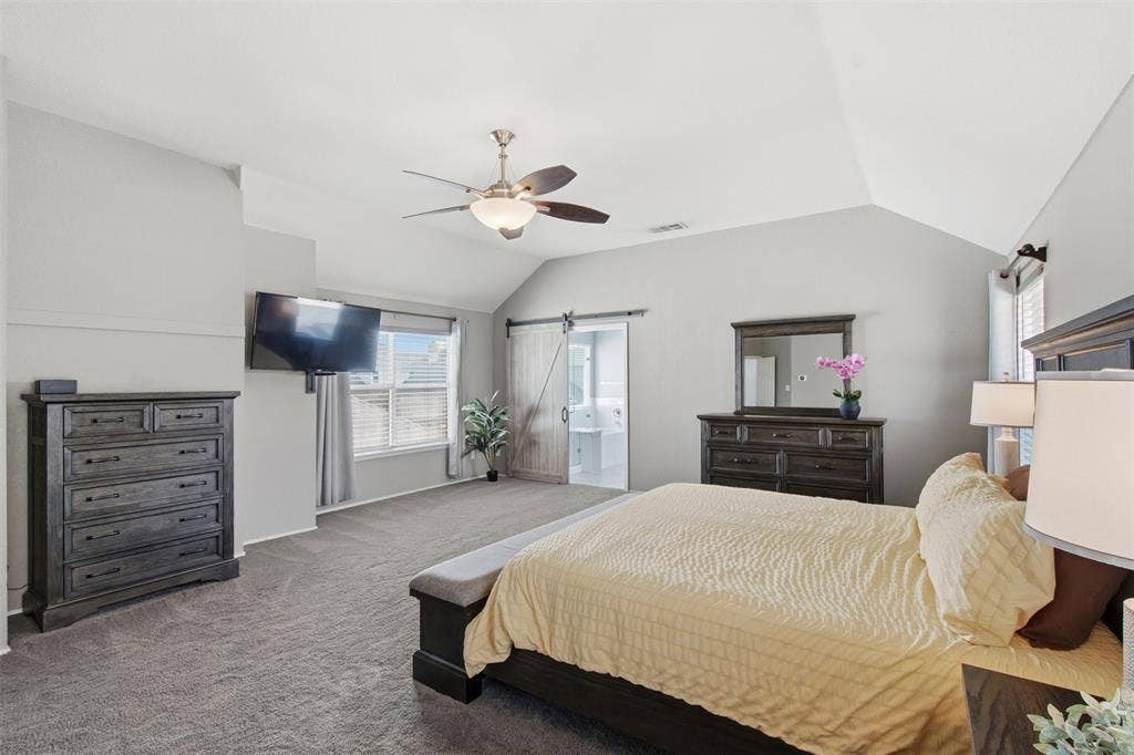 5609 Norris Drive, The Colony, TX 75056