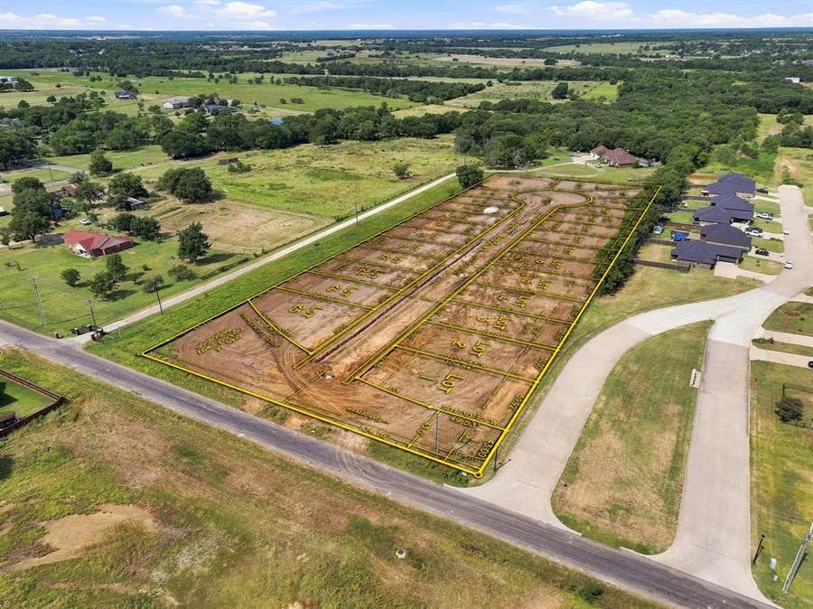 Property photo for 504 Pearce Meadows, Pottsboro, TX