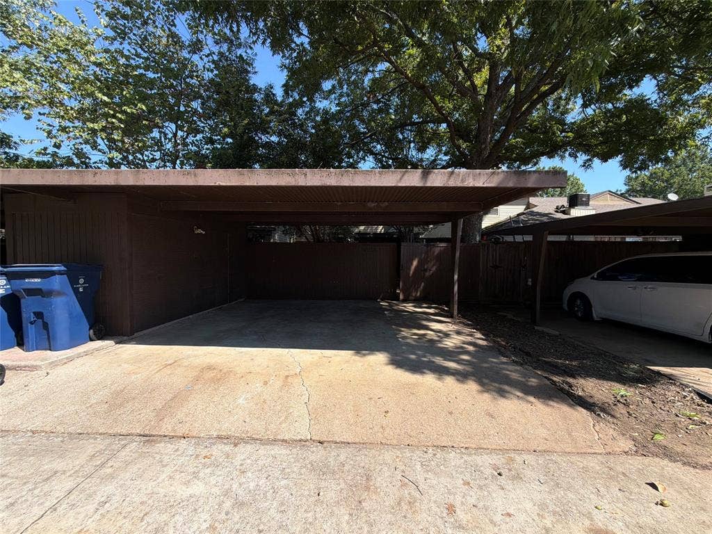 4911 Rollingwood Court, Garland, TX 75043 4911 Rollingwood Court, Garland, TX 75043