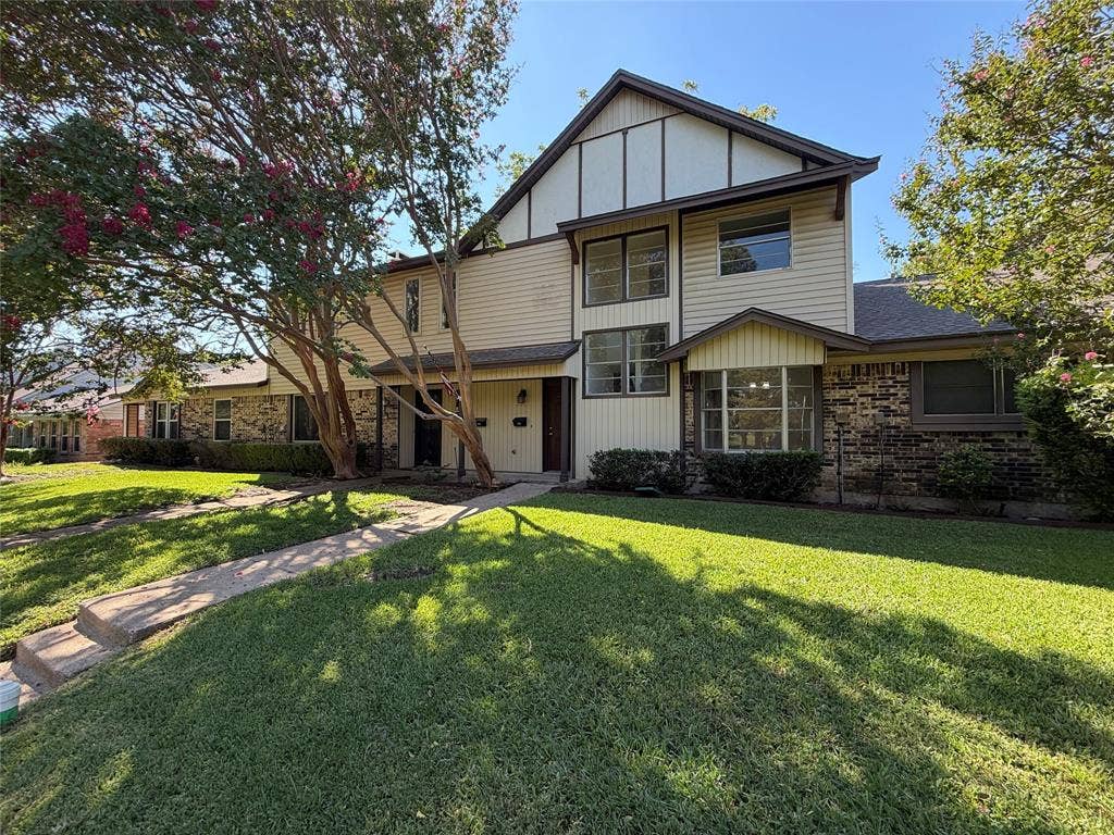4911 Rollingwood Court, Garland, TX 75043 4911 Rollingwood Court, Garland, TX 75043