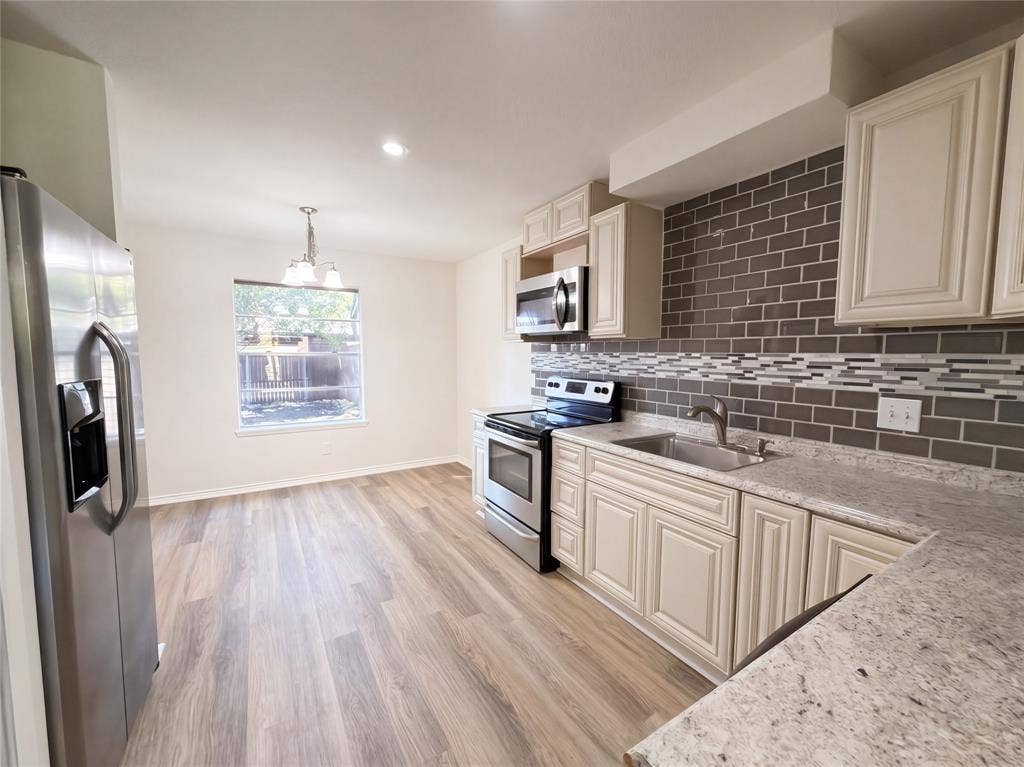 4911 Rollingwood Court, Garland, TX 75043 4911 Rollingwood Court, Garland, TX 75043