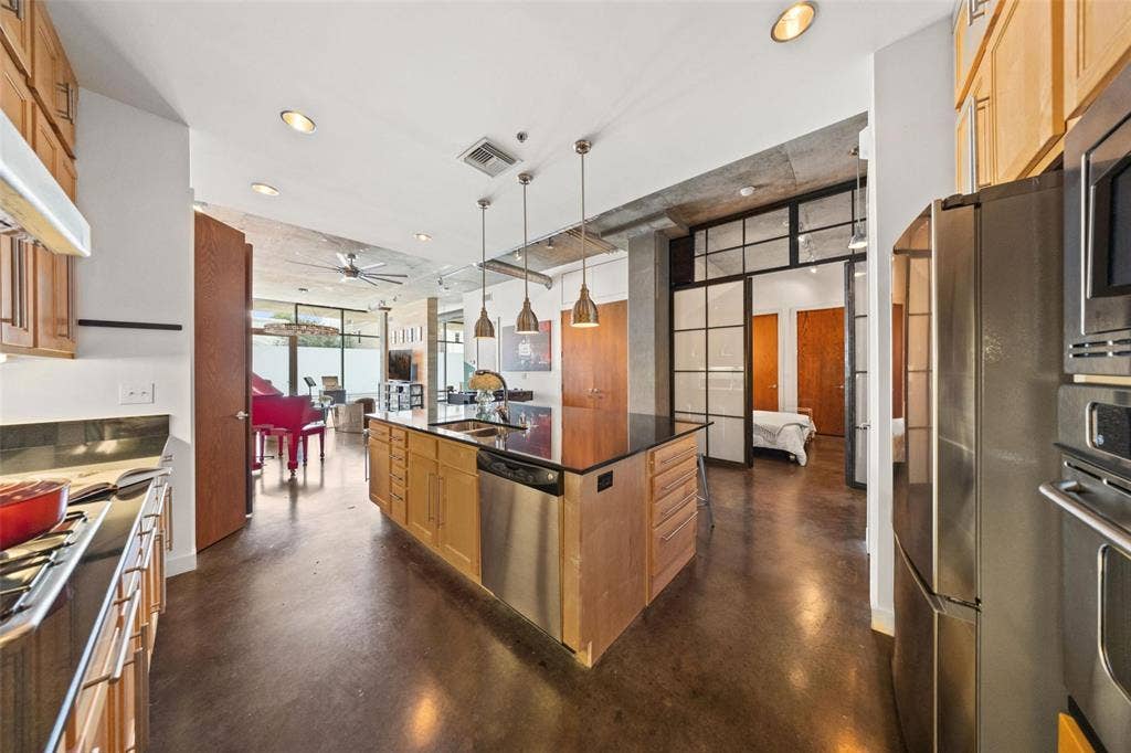 3030 Bryan Street, #207, Dallas, TX 75204