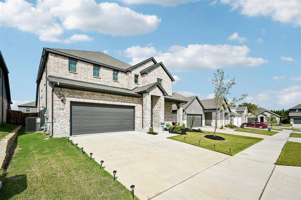 518 Stagg Street, McKinney, TX 75069 518 Stagg Street, McKinney, TX 75069