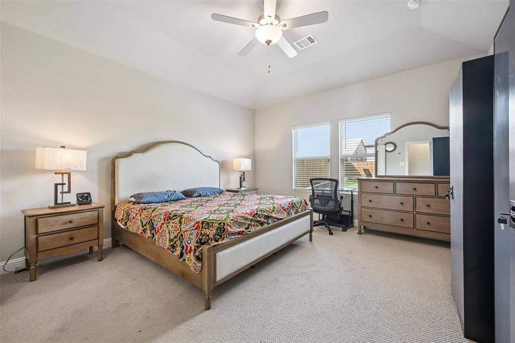 518 Stagg Street, McKinney, TX 75069 518 Stagg Street, McKinney, TX 75069