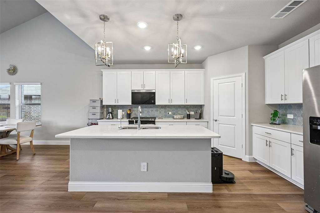 518 Stagg Street, McKinney, TX 75069 518 Stagg Street, McKinney, TX 75069