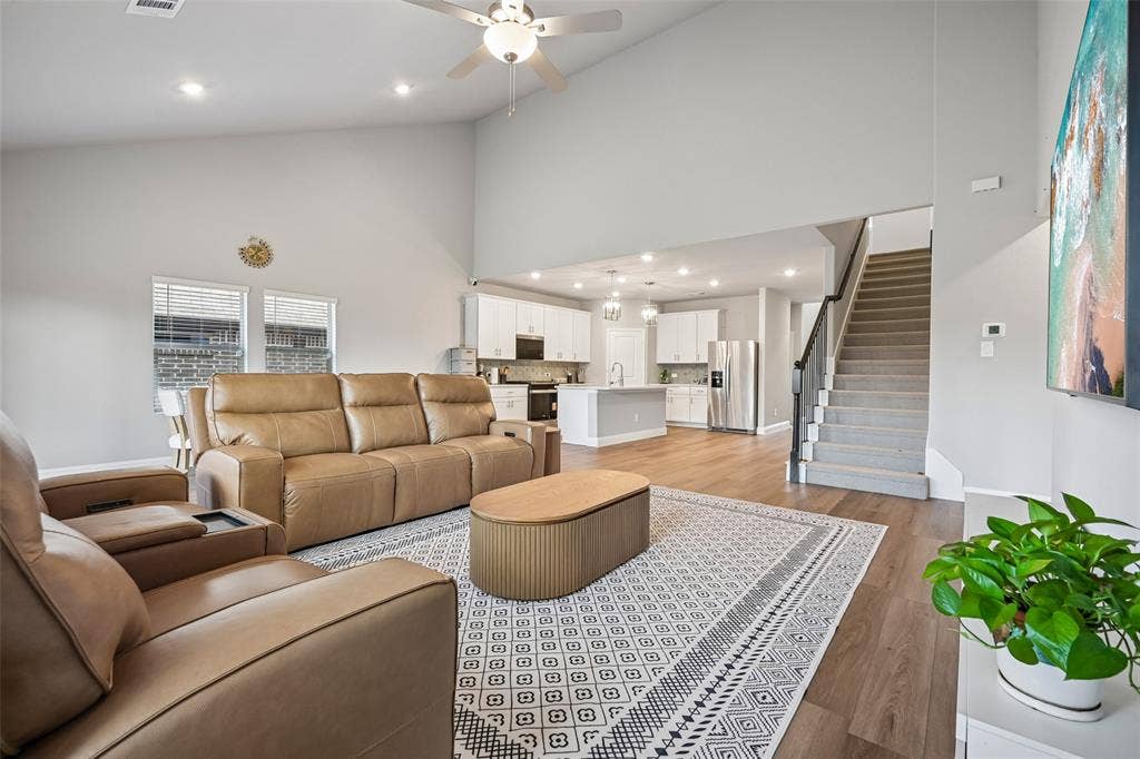 518 Stagg Street, McKinney, TX 75069 518 Stagg Street, McKinney, TX 75069