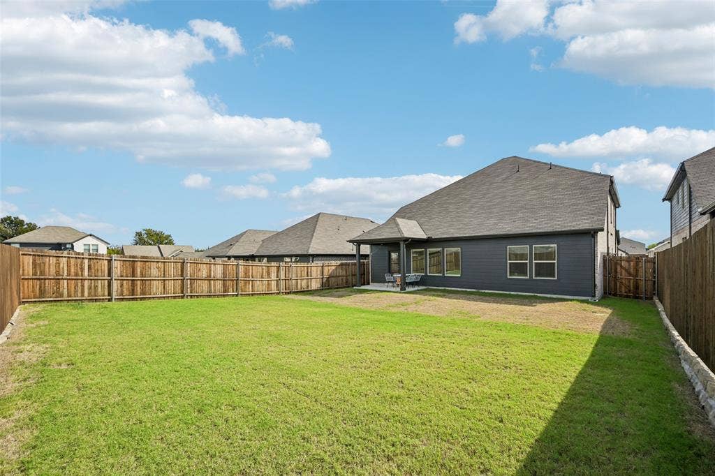 518 Stagg Street, McKinney, TX 75069 518 Stagg Street, McKinney, TX 75069