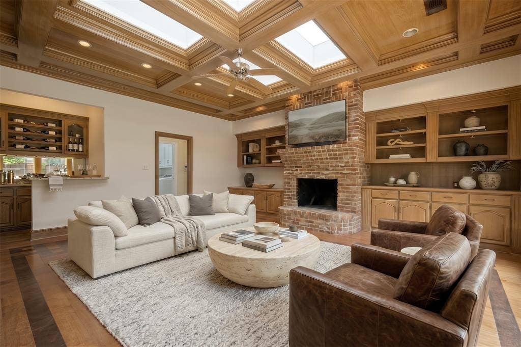 Virtually staged family room