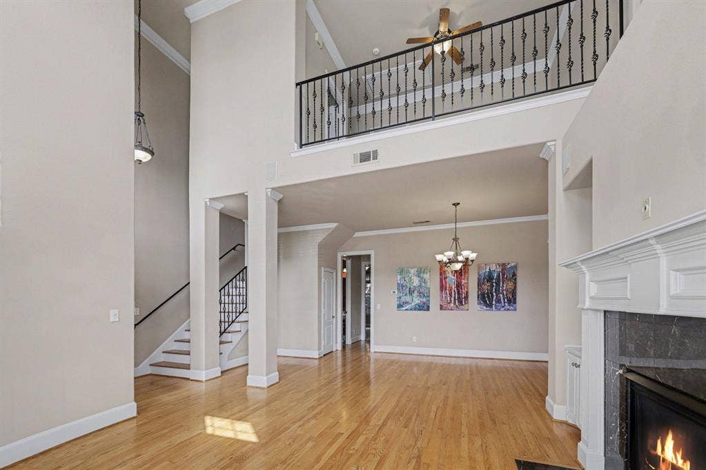 2811 Welborn Street, Dallas, TX 75219 2811 Welborn Street, Dallas, TX 75219
